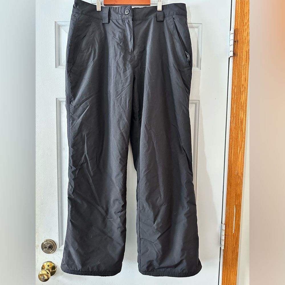 OBERMEYER Women’s Black Insulated Ski pants. Size 12.‎